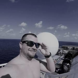 Meet your Posher, Larry